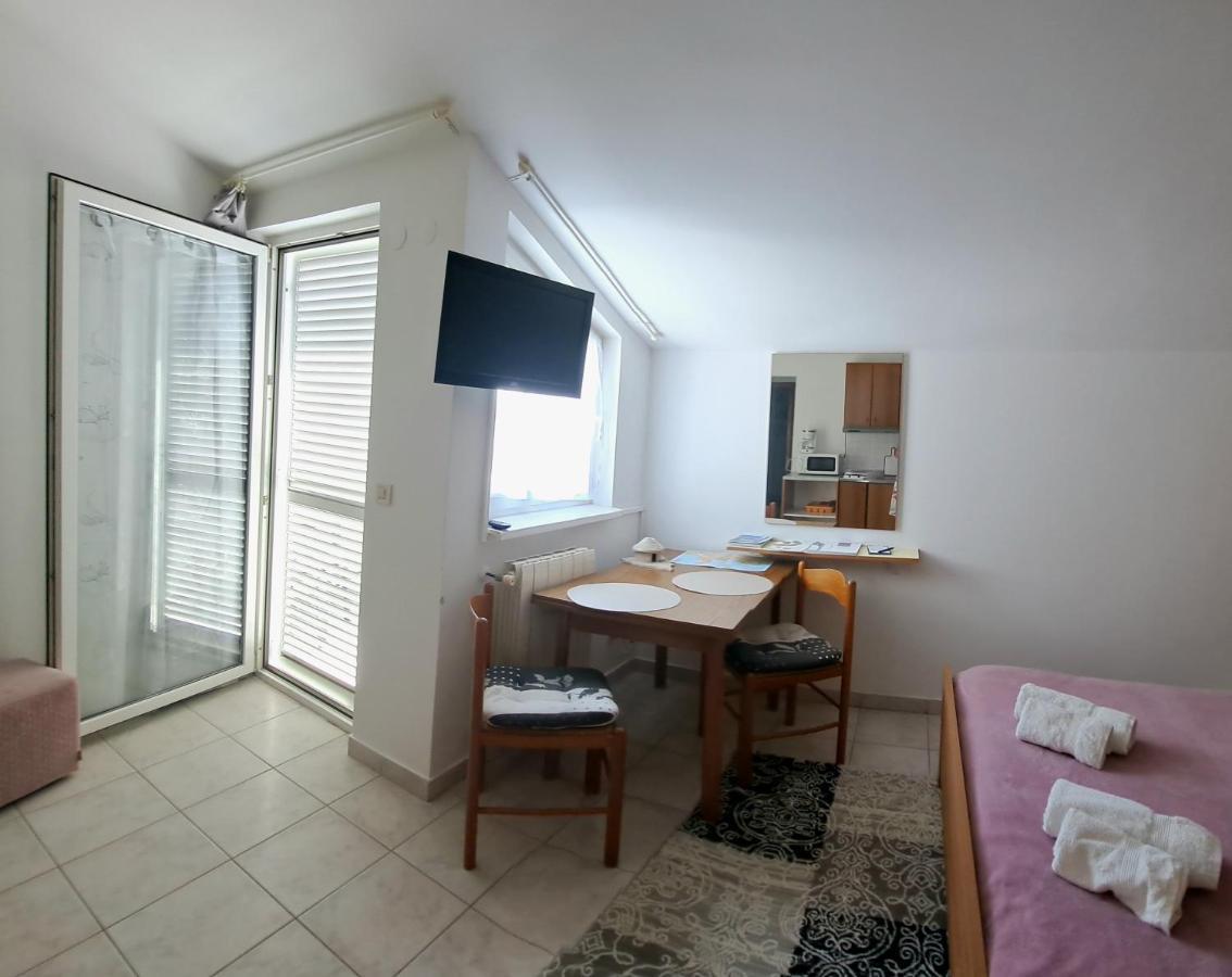Studio Apartman Olivera Ровінь Екстер'єр фото